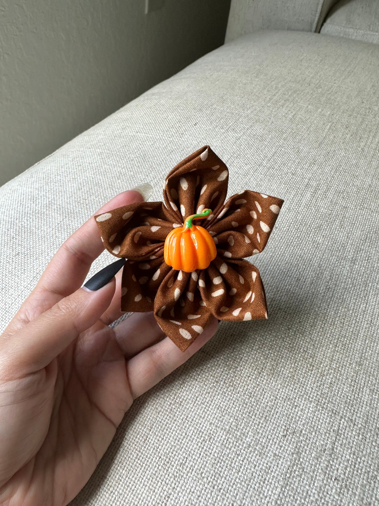 Thanksgiving Collar Flowers