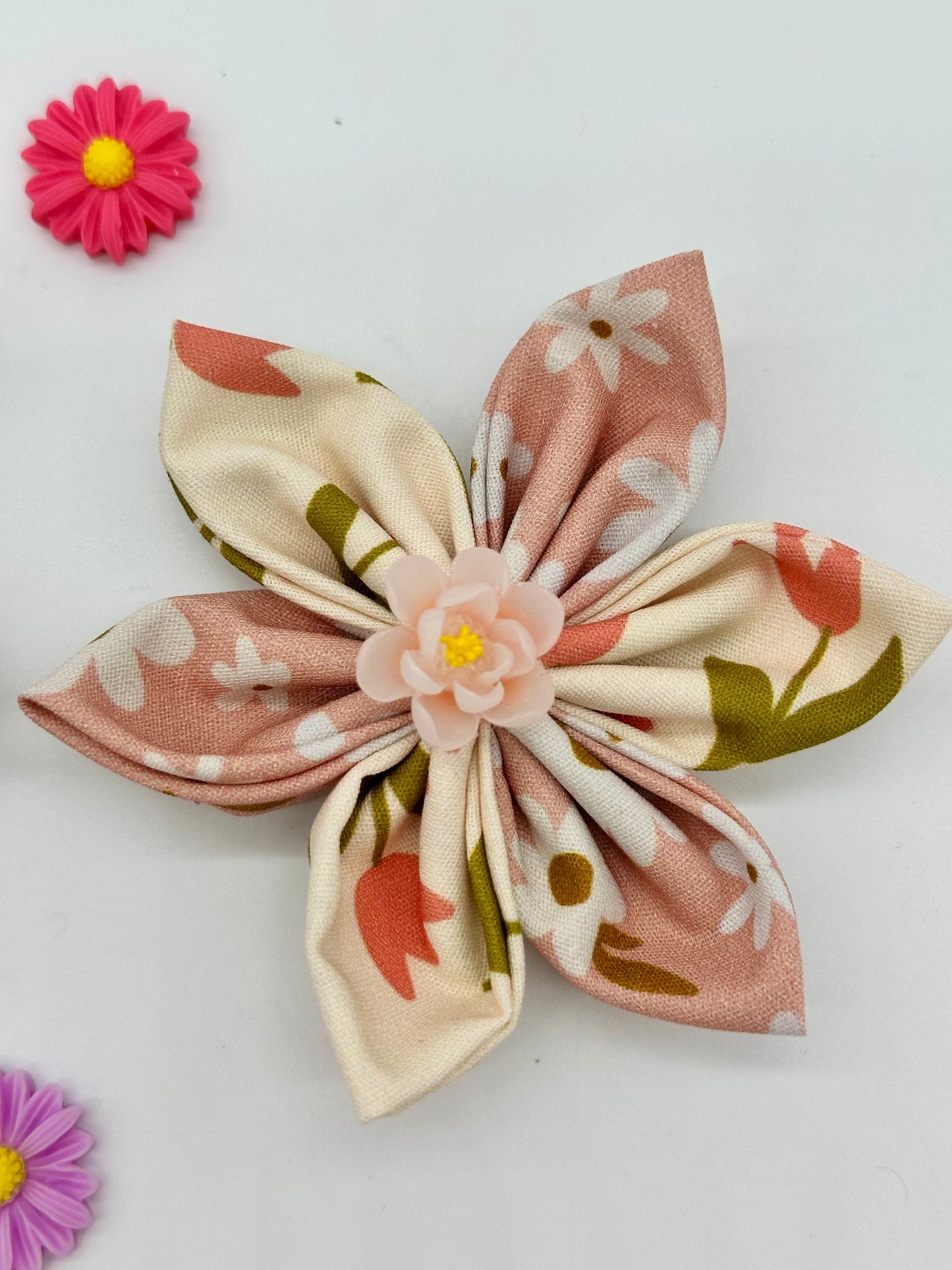 Spring Collar Flower