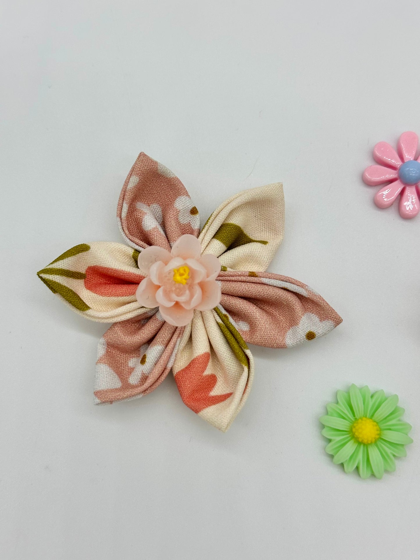 Spring Collar Flower